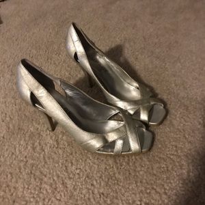 Silver Heels 8.5